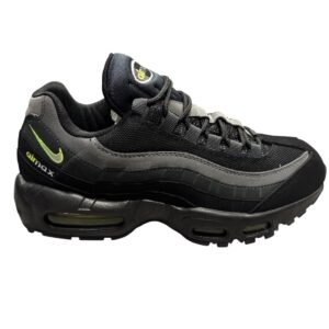 Nike - Air Max 95 Retro Logo Sneaker - Black / Volt
